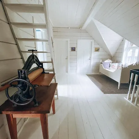 Heggjabygda Gjestegard Utenfor - Historisk Tommerhus I Landlige Omgivelser 팜스테이